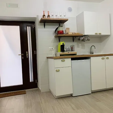 La Pelliccia Apartment Bari Exterior photo